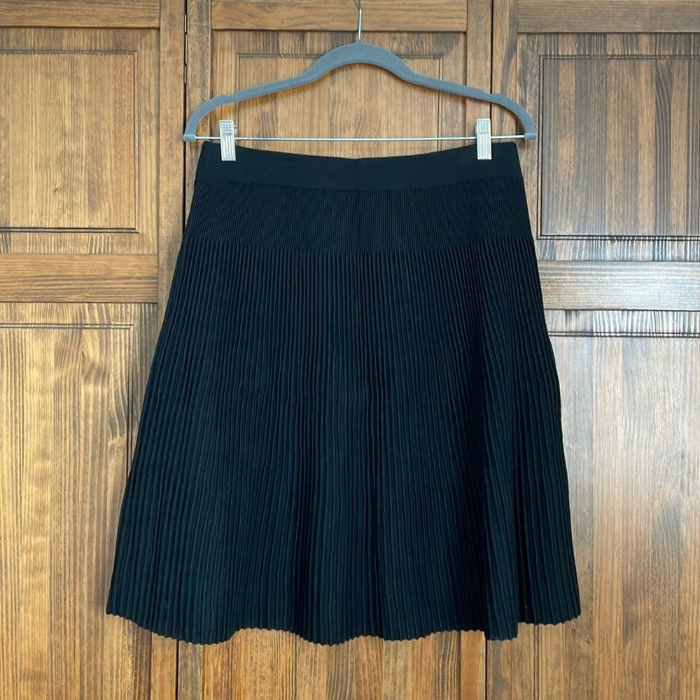 TALBOTS Black Pleated Wool Skirt NWT